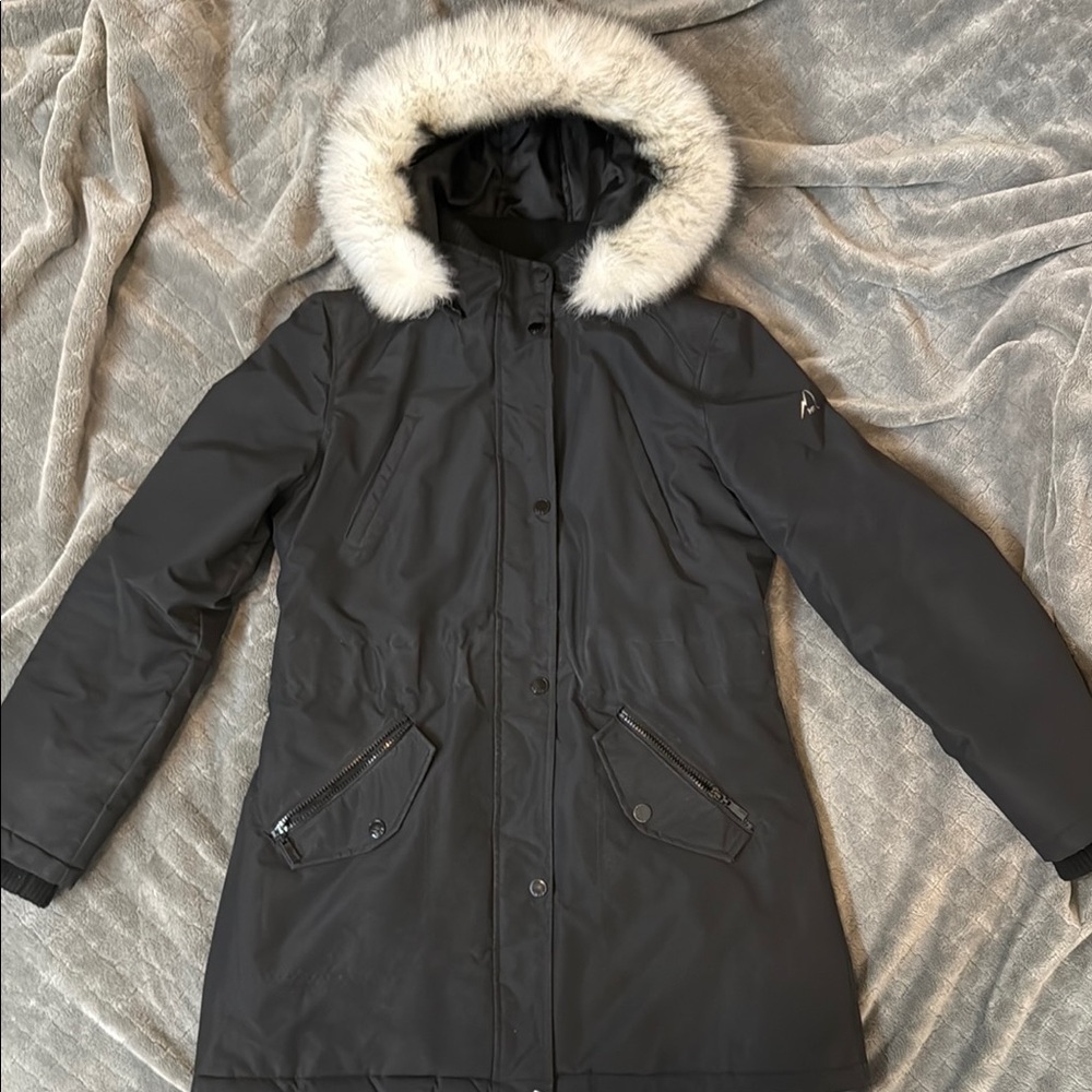 Black Ski Jacket with Fur Hood and Insulation